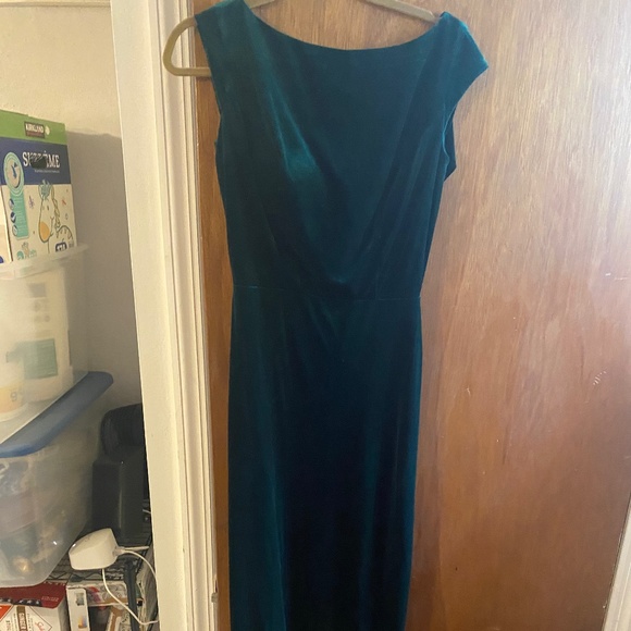Dresses & Skirts - Velvet emerald green dress (bridesmaid)